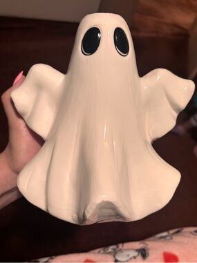 Killstar Cream Ceramic Ghost vase